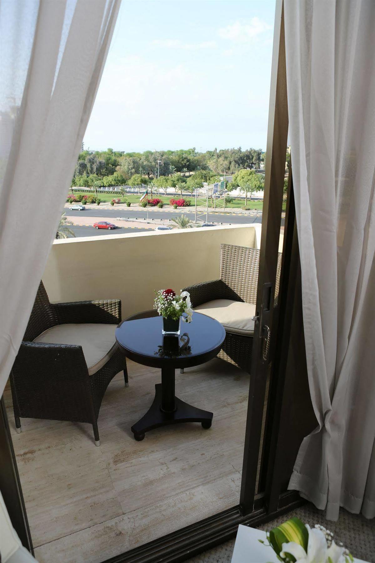 New Park Hotel Kuwait City Exterior photo