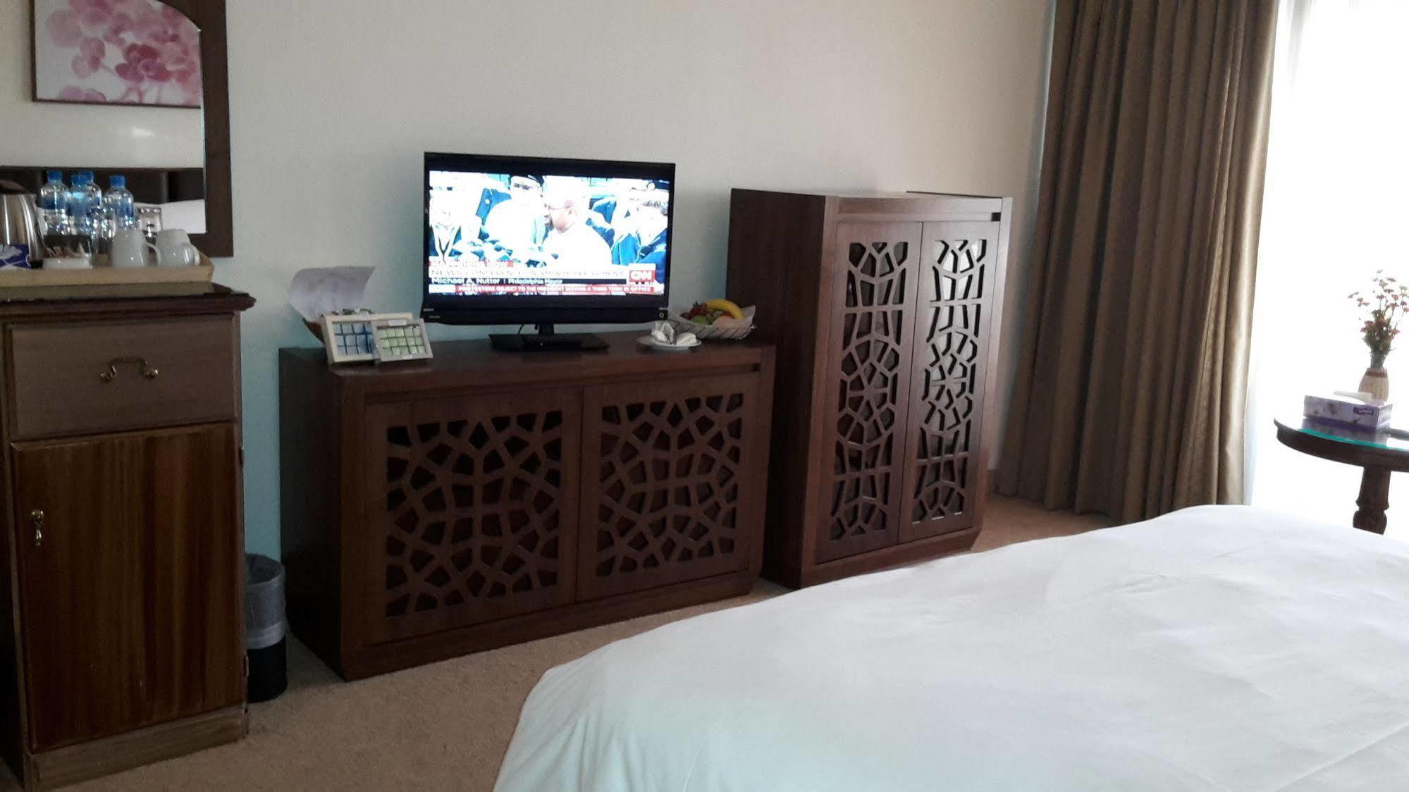 New Park Hotel Kuwait City Exterior photo
