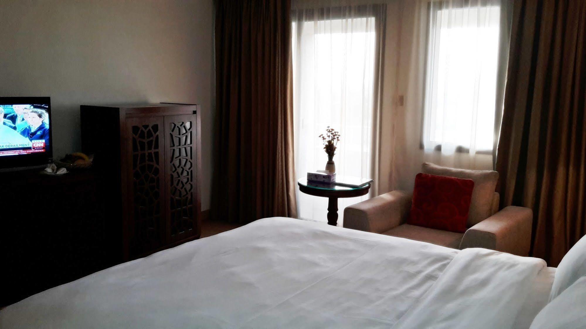 New Park Hotel Kuwait City Exterior photo